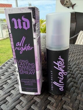 Urban Decay All Nighter Makeup Setting Spray - NIB 4.0 fl oz